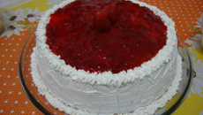 Bolo mousse de morango