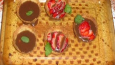 Tortinhas de frutas com chocolate