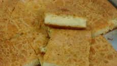 Torta simples de queijo parmesão