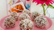 Docinho de ameixa com coco