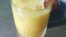 Suco de manga com laranja