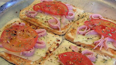 Mini pizza de pão de forma