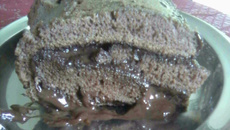 Rocambole com ganache de chocolate