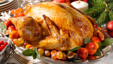 Peru com calda de maracujá