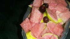 Salada de frutas simples e refrescante