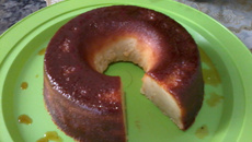 Pudim de pão com leite condesado