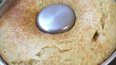 Bolo de inhame cozido