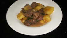 Carne de panela com mandioca