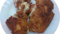 Sobrecoxas à milanesa recheadas