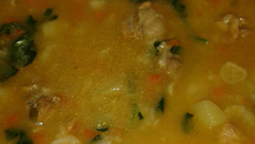 Canja de galinha simples