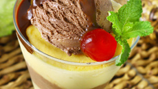 Taça mousse de maracujá com sorvete