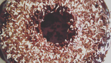 Bolo de chocolate com café