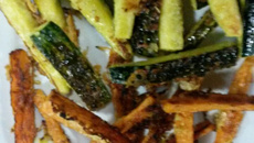 Palitos de legumes no parmesão