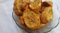 Creme de alho para pão