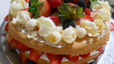 Naked cake de morango