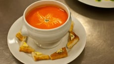 Sopa de abóbora com gorgonzola