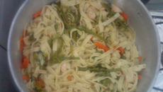 Macarrão com frango e legumes (light)