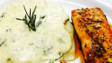 Salmão ao molho de abacaxi