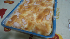 Bolo de maçã e canela com cobertura