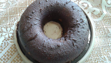 Bolo rápido de ovomaltine e granulado