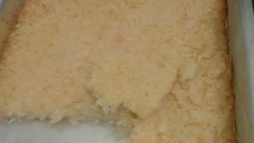 Bolo de aipim da roça