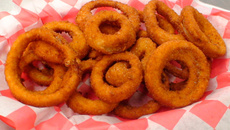 Onion rings (cebola à milanesa)