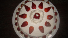 Torta de morango com chantilly