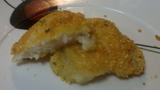 Filé de peixe à milanesa