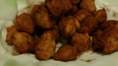 Bolinho de frigideira de banana e aveia