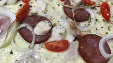 Pizza prática de pão de forma