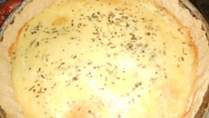 Empadão de queijo minas