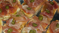 Pa amb tomàquet (pão com tomate catalão)