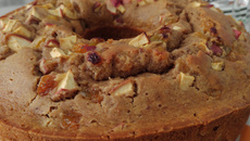 Bolo SEM GLÚTEN de Maçã com Passas e Canela