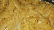 Penne com frango