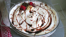 Pavê de morango com chocolate