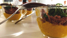 Purê de cabotiá com carne seca e couve crispy