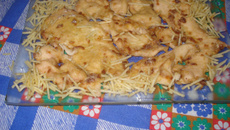 Peito de frango com creme de cebola