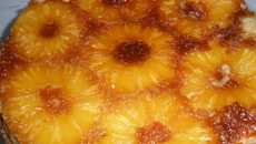 Bolo super econômico de coco