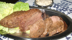 Rosbife de forno ao molho de champignon