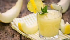 Suco de melão com limão