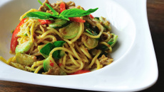 Espaguete com legumes