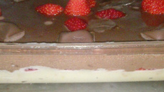 Torta trufada de morango