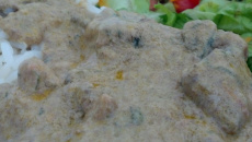 Estrogonofe de fígado