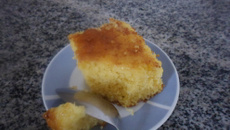 Bolo de creme de milho