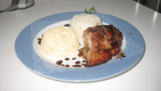 Costelinha suína assada com molho agridoce