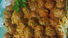 Almôndegas ao molho prático e rápido