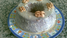 Bolo de Nozes com cobertura