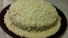 Bolo gelado de chocolate branco