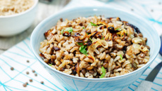 Arroz com lentilhas e passas