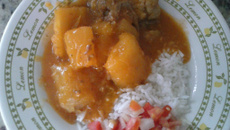 Costelinha com mandioca (vaca atolada)